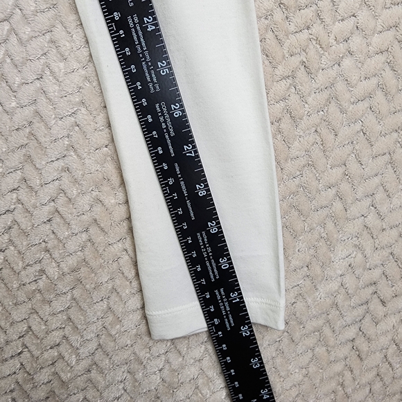 Nike Crop Top Long Sleeve White Shirt Women's L NWT MSRP $45 - Picture 9 of 10